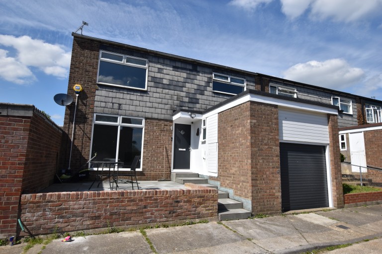 View Full Details for Rosalind Close, Colchester - EAID:90ef3fe195d2b9a04aee647f2129548d, BID:1