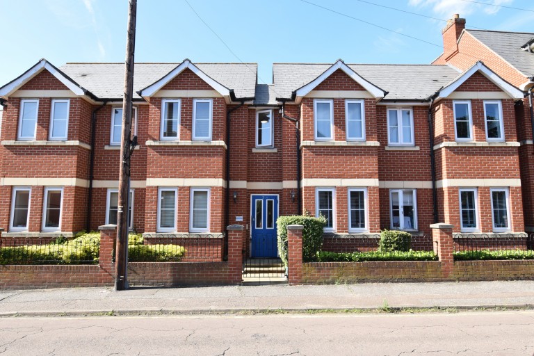 View Full Details for Abbey Court, Meyrick Crescent, Colchester - EAID:90ef3fe195d2b9a04aee647f2129548d, BID:1