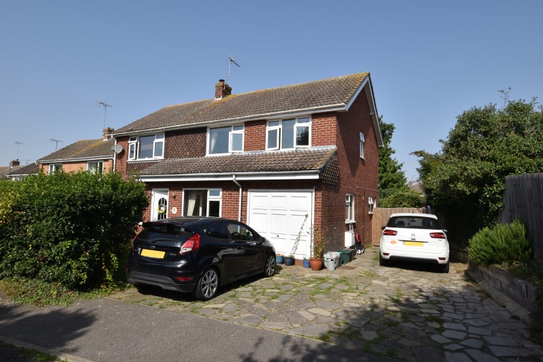 View Full Details for Beverley Avenue, West Mersea, Colchester - EAID:90ef3fe195d2b9a04aee647f2129548d, BID:1