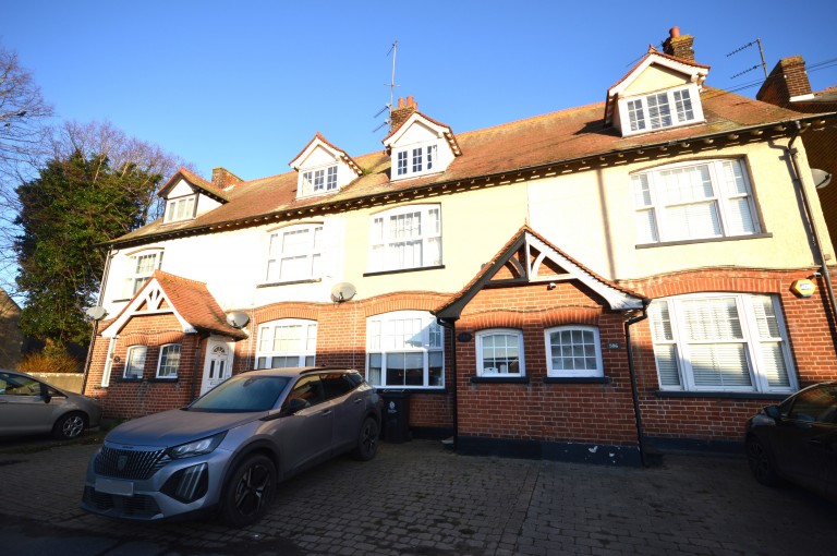 View Full Details for Main Road, Dovercourt, Harwich - EAID:90ef3fe195d2b9a04aee647f2129548d, BID:2