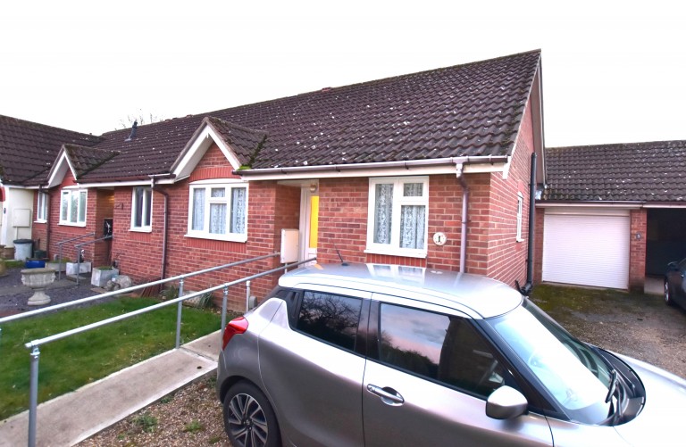 View Full Details for Bridle Walk, Stanway, Colchester - EAID:90ef3fe195d2b9a04aee647f2129548d, BID:1