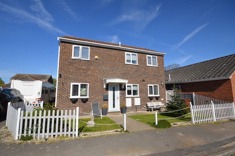 View Full Details for Newport Close, Dovercourt, Harwich - EAID:90ef3fe195d2b9a04aee647f2129548d, BID:2