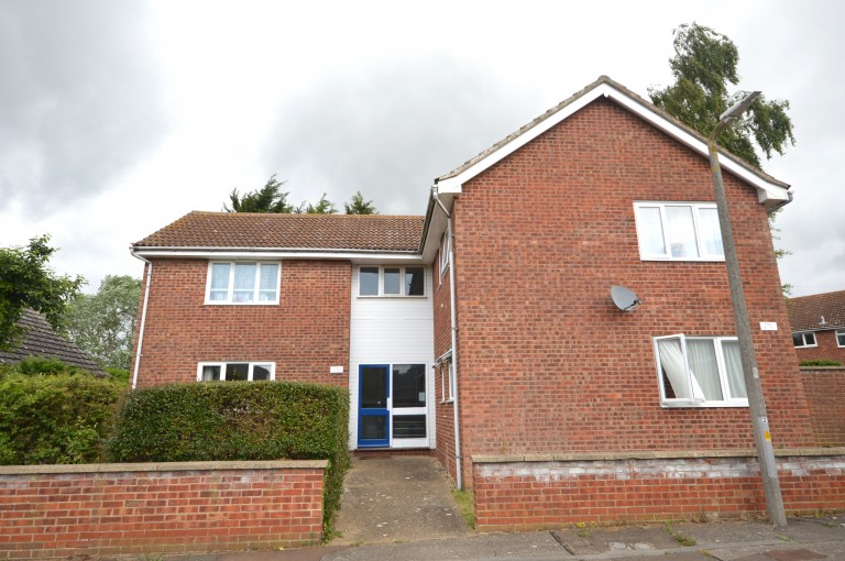 View Full Details for James Close, Wivenhoe - EAID:90ef3fe195d2b9a04aee647f2129548d, BID:2