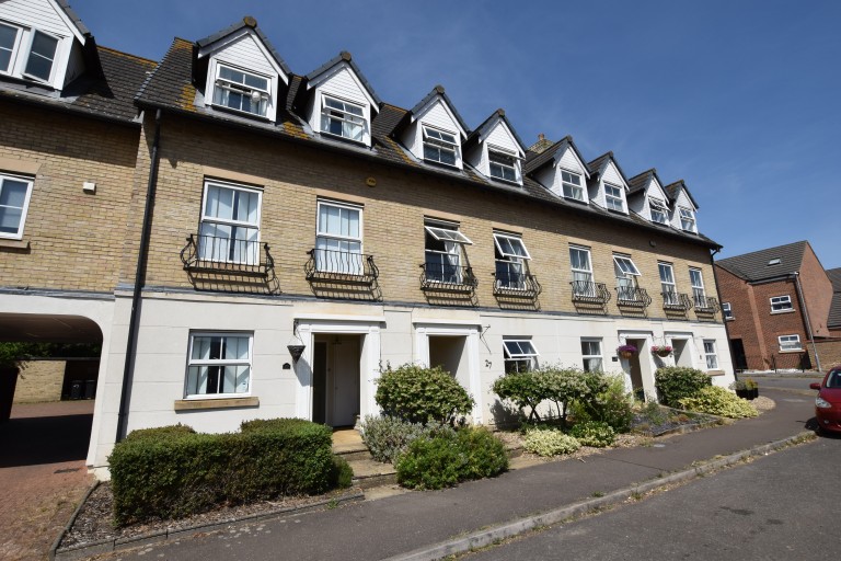 View Full Details for Robin Crescent, Stanway, Colchester - EAID:90ef3fe195d2b9a04aee647f2129548d, BID:1