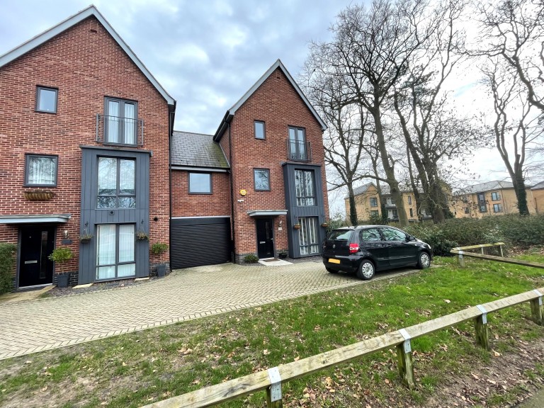 View Full Details for Eden Drive, Colchester - EAID:90ef3fe195d2b9a04aee647f2129548d, BID:1